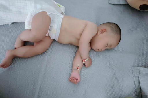 邳州宝宝尿有泡沫怎么回事